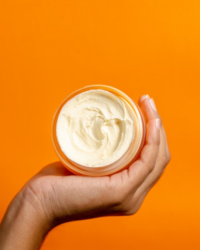 SAL & SAFFRON Vitamin E Rich Ultra-Nourishing Rich Facial Cream 100g