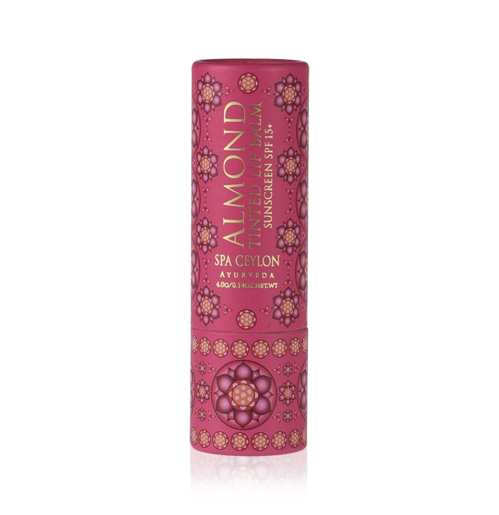 Almond Tónující Balzám na Rty Lotus