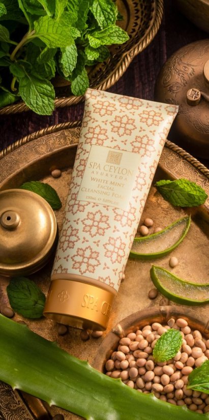 Cleansing foam for sensitive and problematic skin WHITE MINT 150ml