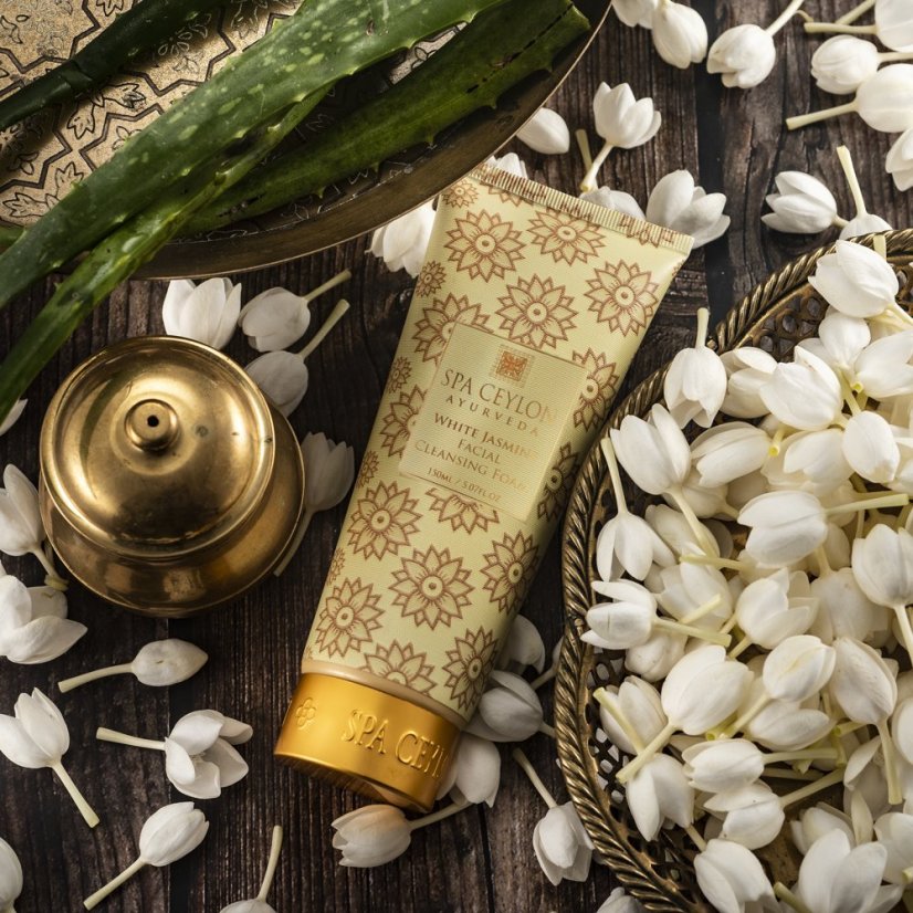 Facial Cleansing Foam WHITE JASMINE 150ml